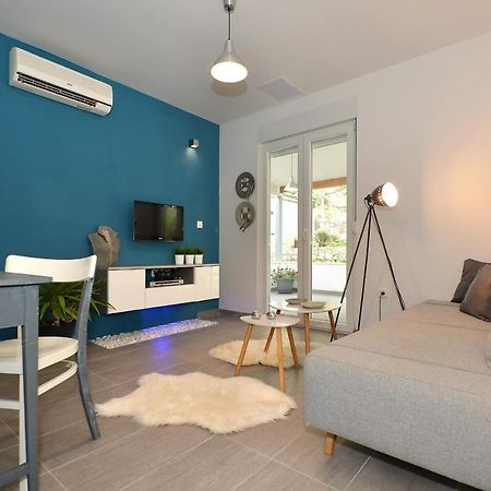 Marineblue Apartment تروغير المظهر الخارجي الصورة